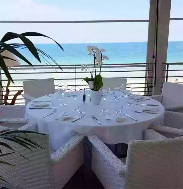 Le restaurant - Les Deux Mâts - Restaurant plage Ghisonaccia - les meilleurs restaurant de GHISONACCIA